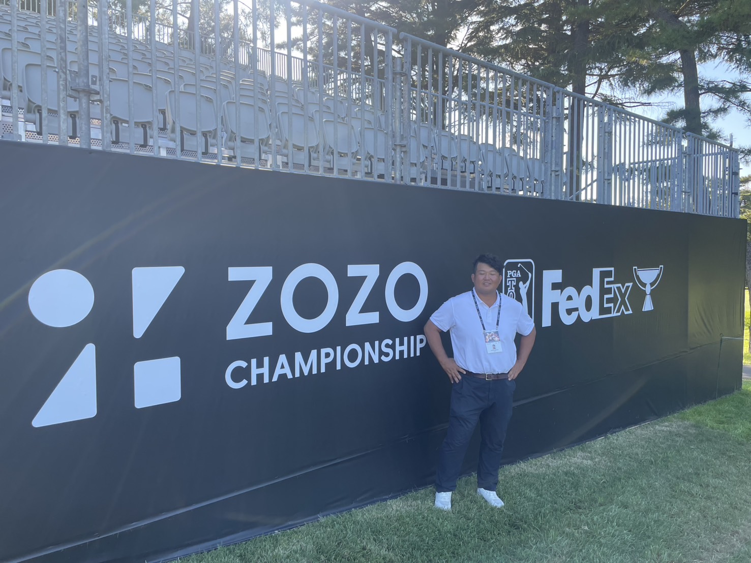 ZOZO CHAMPIONSHIP 会場看板前